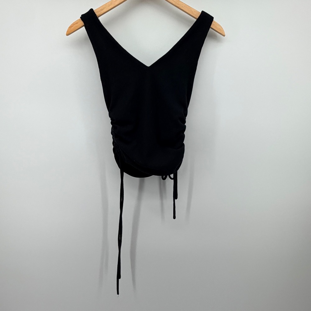 Active USA Tank Top Women Small Black Ruched V-Neck Ribbed Knit Sleeveless Crop